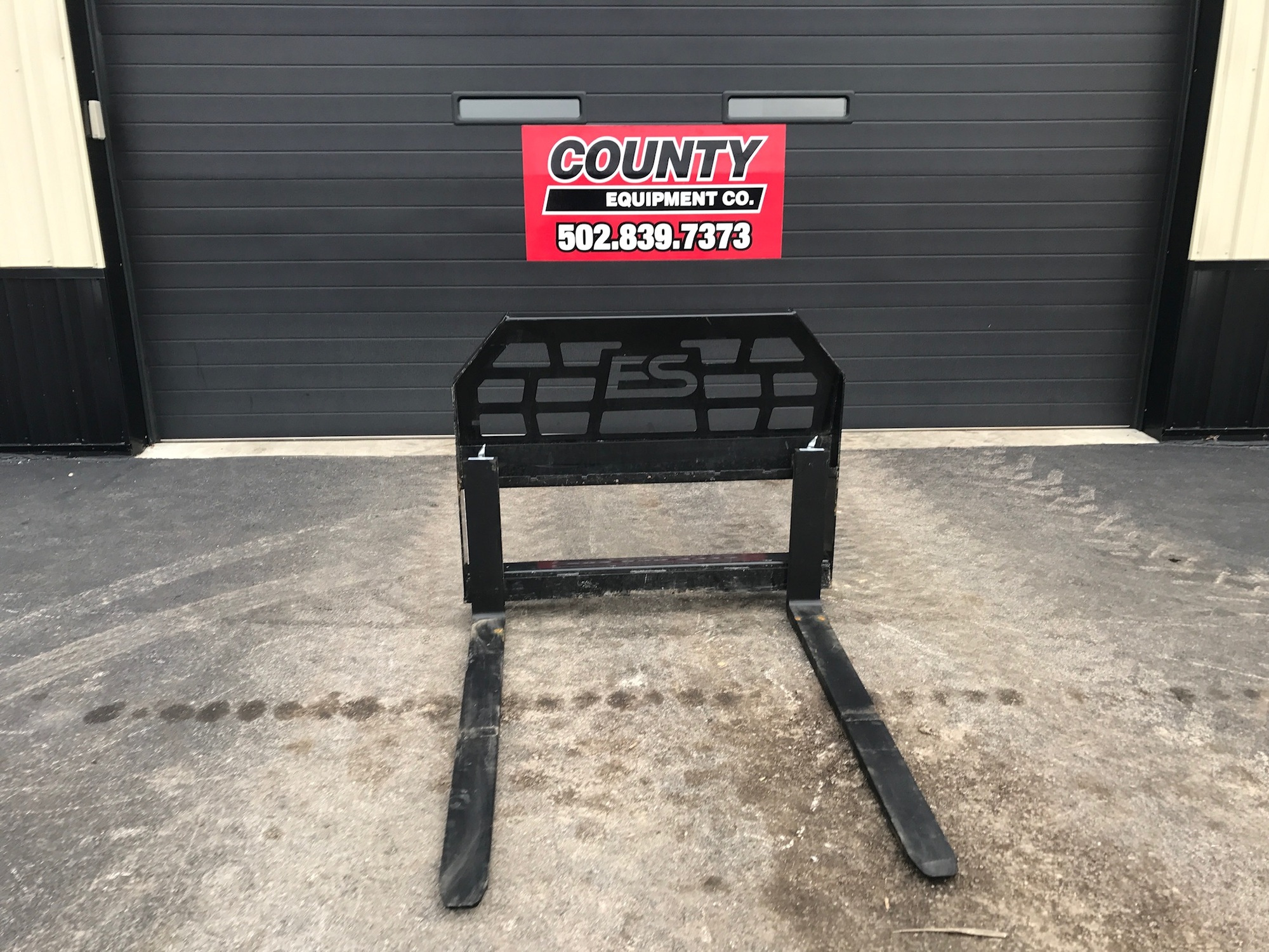 2021 ES Attachments 48 Inch Pallet Forks Commercial Pallet Forks | County Equipment Company LLC